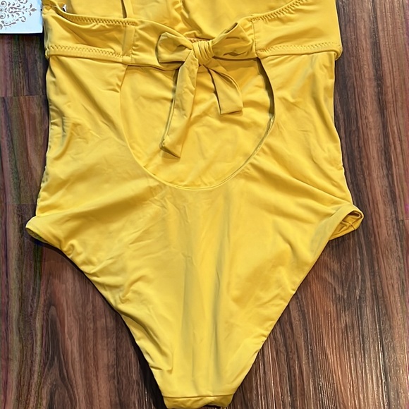 Becca Virtue Sadie One Shoulder One Piece - Picture 10 of 11